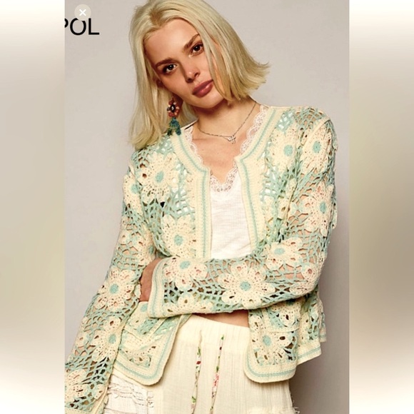 🤍POL pretty White & mint crochet cardigan perfect4day2date!